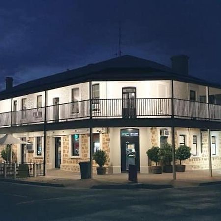 Cornwall Hotel Мунта Екстер'єр фото