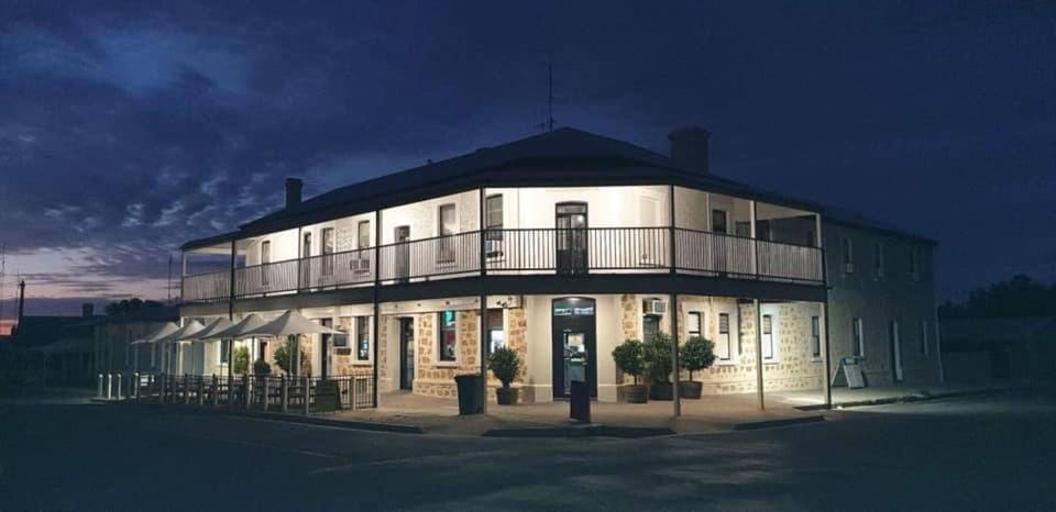 Cornwall Hotel Мунта Екстер'єр фото